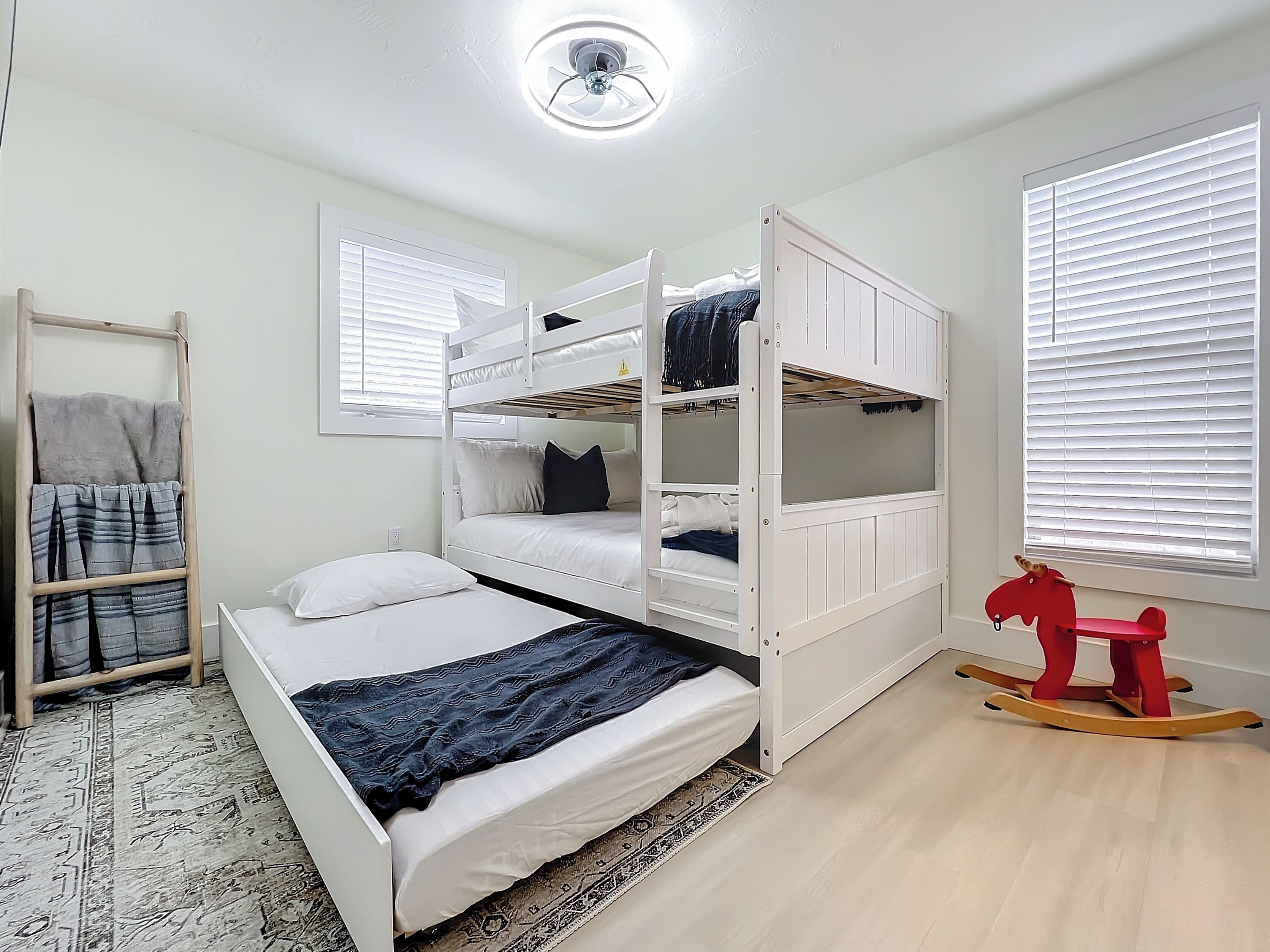 3 bedrooms, iron/ironing board, free WiFi, bed sheets