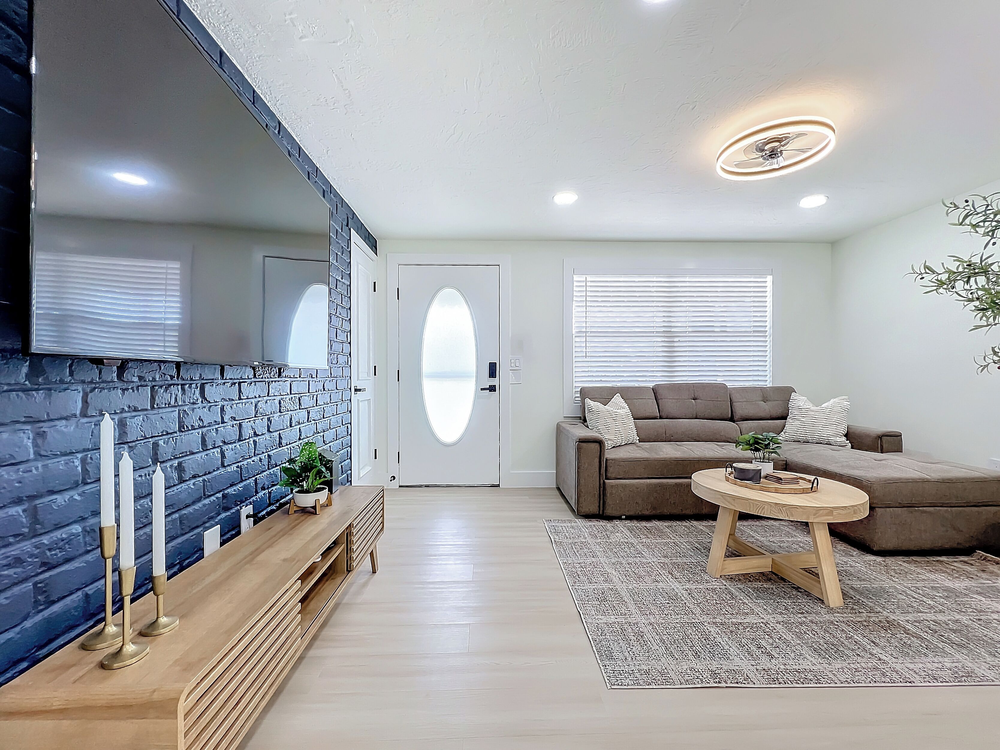 Smart TV, fireplace, table tennis, books