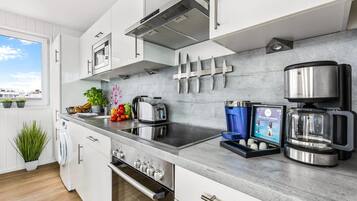 Réfrigérateur, four, plaque de cuisson, lave-vaisselle