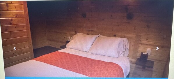 2 bedrooms, bed sheets