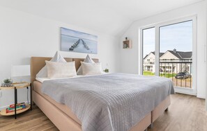 2 habitaciones, tabla de planchar con plancha y cuna de viaje 
