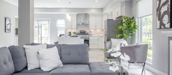 Welcome to Lake House by Lis, where stunning lake views and serene sunsets await