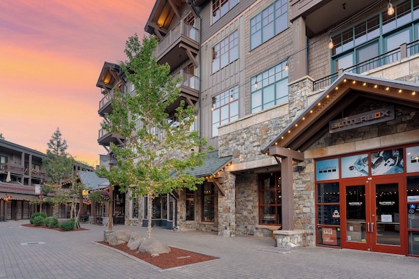 Apartment (1 Bedroom) | Interior