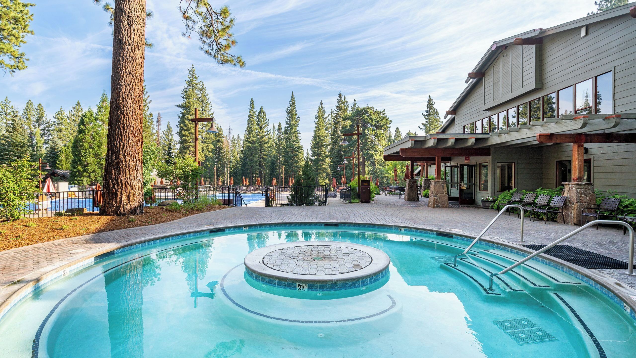 Apartment (1 Bedroom) | Interior