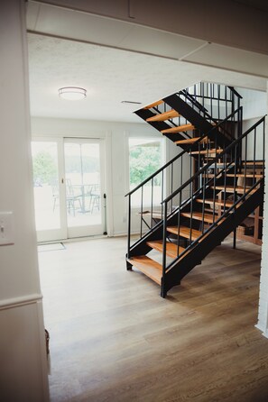 Interior - Private waterfront lake retreat! (Cadiz)