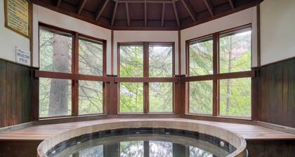 Manitou River House 113 by Avantstay A+ Location