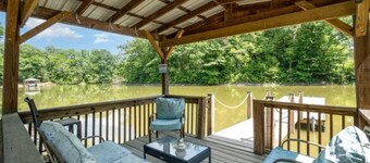 "3X THE FUN" at Lytton's Hideaway! Pet friendly! Sleeps up to 14! Boat Rental! 