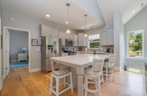 Fridge, microwave, oven, stovetop - "3X THE FUN" at Lytton's Hideaway! Pet friendly! Sleeps up to 14! Boat Rental!  (Catawba)