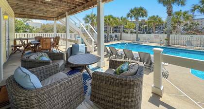 Yellow House at Herons Walk | Private Pool | Dog-Friendly | Hot Tub