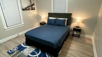 2 bedrooms, iron/ironing board, free WiFi, bed sheets