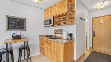 Fridge, microwave, coffee/tea maker