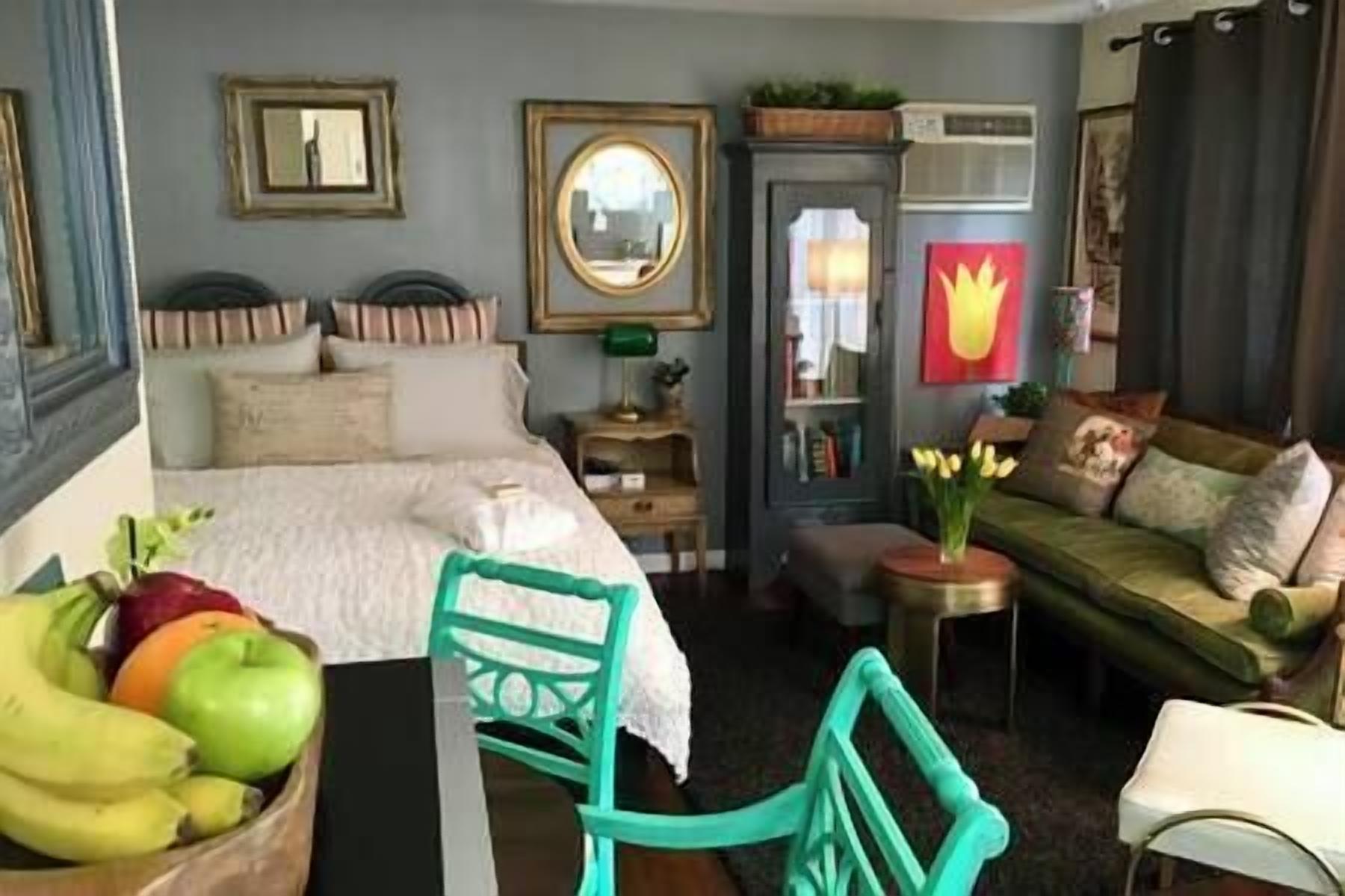 1 soverom, strykejern/-brett, internettilgang og sengetøy