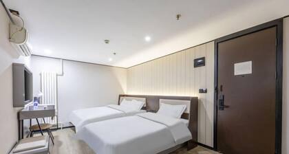 Taishangdeng Hotel (Beijing Daxing Huangyi Road Public Security University Branch)