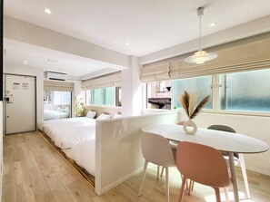 Chambre Familiale, non-fumeur, salle de bains privée