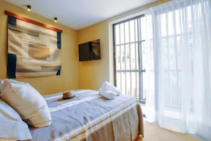 1 bedroom, WiFi, bed sheets
