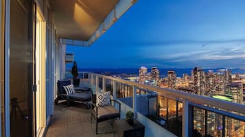Suite Prestigio, vista a la ciudad, piso ejecutivo | Balcón