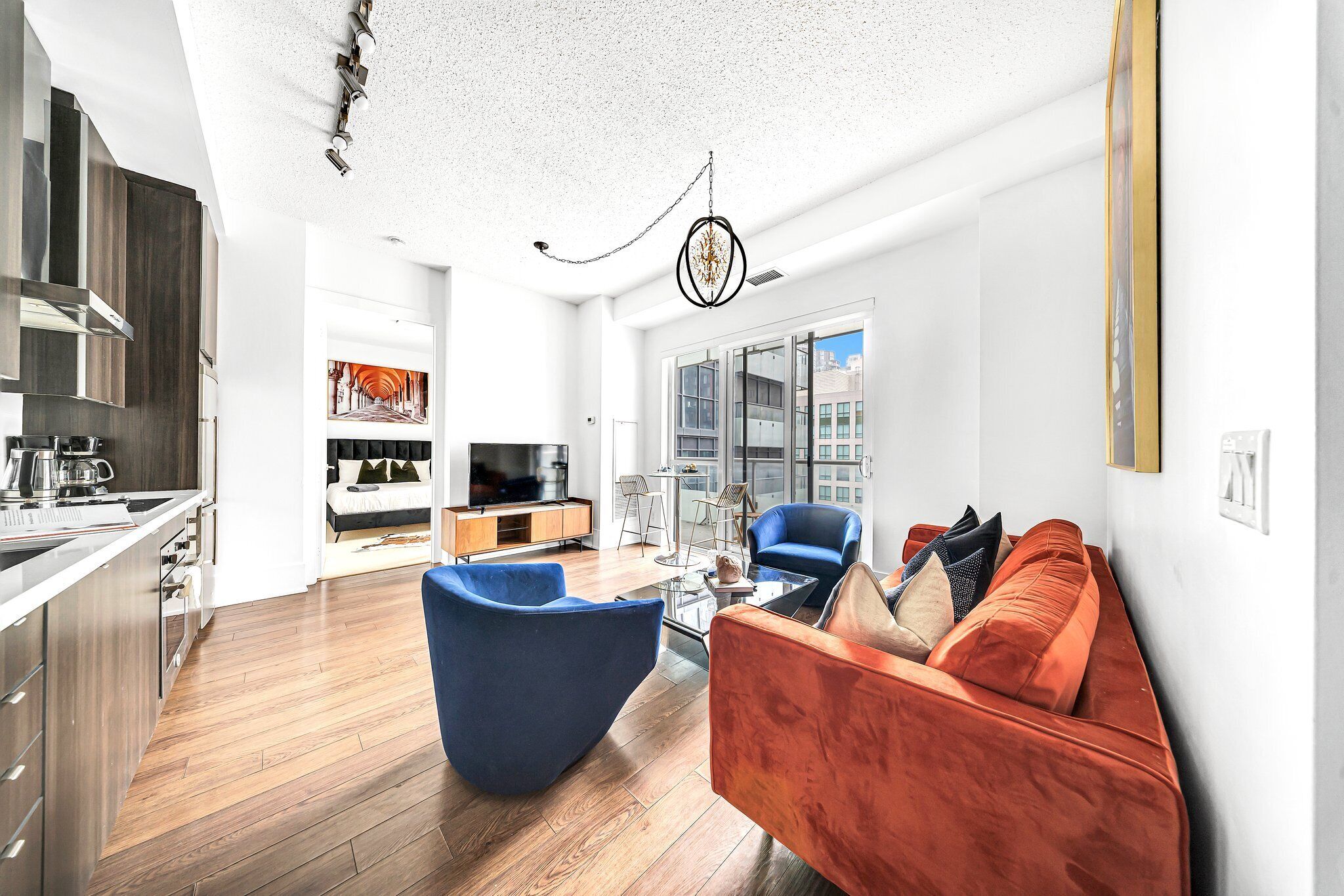 이그제큐티브 스위트, 시내 전망 | 거실 공간 | 위성 채널 시청이 가능한 55인치 LED TV, 바닥 난방/온돌