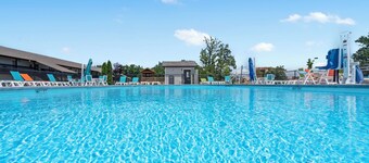 Table Rock Lakefront w Acess! Free Tickets! Community Amenities!