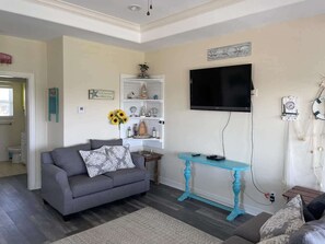 TV - Luna 'Sea, Sleeps 12, Dog Friendly (Crystal Beach)