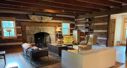 Spacious In-Town Retreat