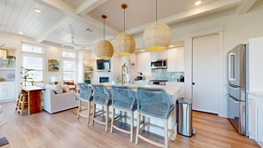 Fridge, microwave, oven, stovetop - Shared Resort Style Pools, Boardwalk to the Beach, Golf Cart Access (Port Aransas)