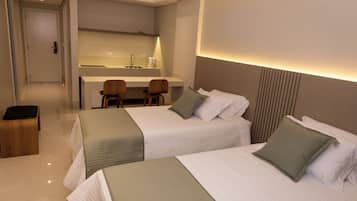 Deluxe Room, Non Smoking, City View | Free WiFi, bed sheets