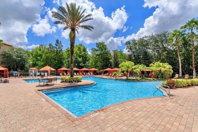 Newly Remodeled 3 bed / 2 bath near Disney