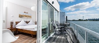 Cozy ship in Olpenitz with sauna