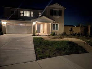 Exterior detail - NEW HOME Mountain View’s by LA & San Diego in tranquil San Jacinto w/ Wi-Fi, AC (San Jacinto)