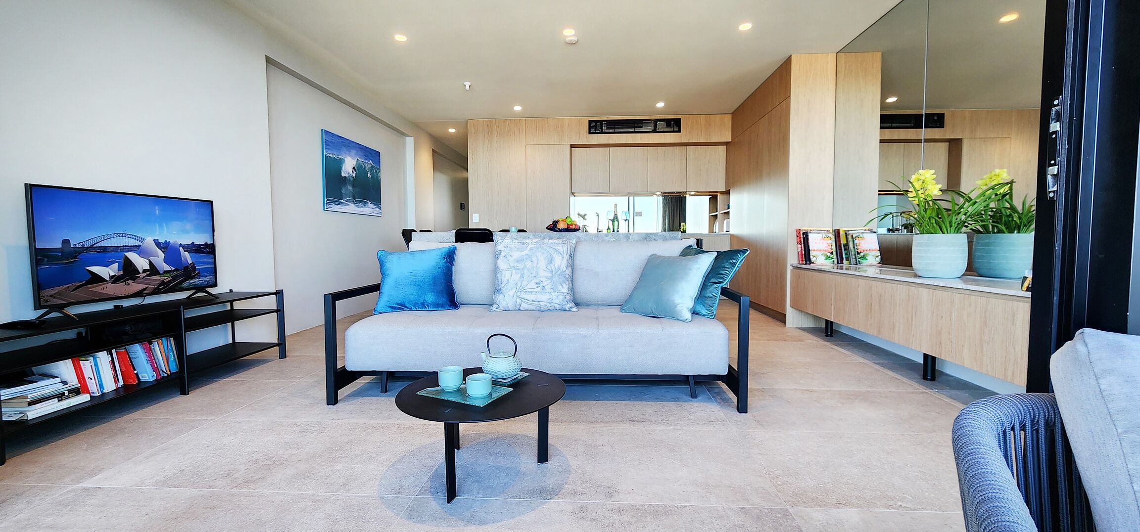 Coastal Luxury Overlooking Tamarama Beach - Views, Parking & Air Conditioning - Bondi Beach