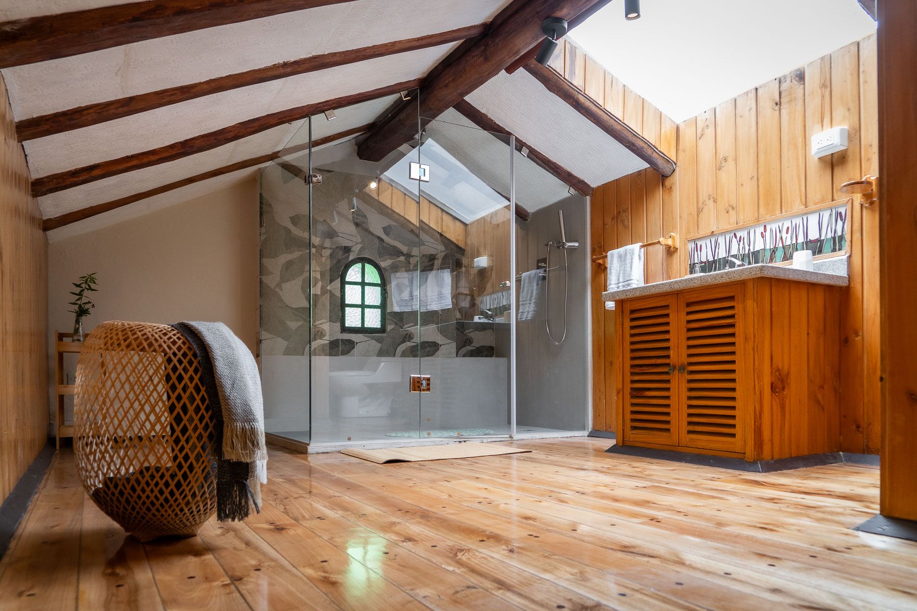 Handtücher, Seife, Shampoo, Toilettenpapier