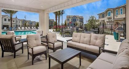 Hot pool comfort 3 bedroom and 3 bath Villa close to Ontario airport