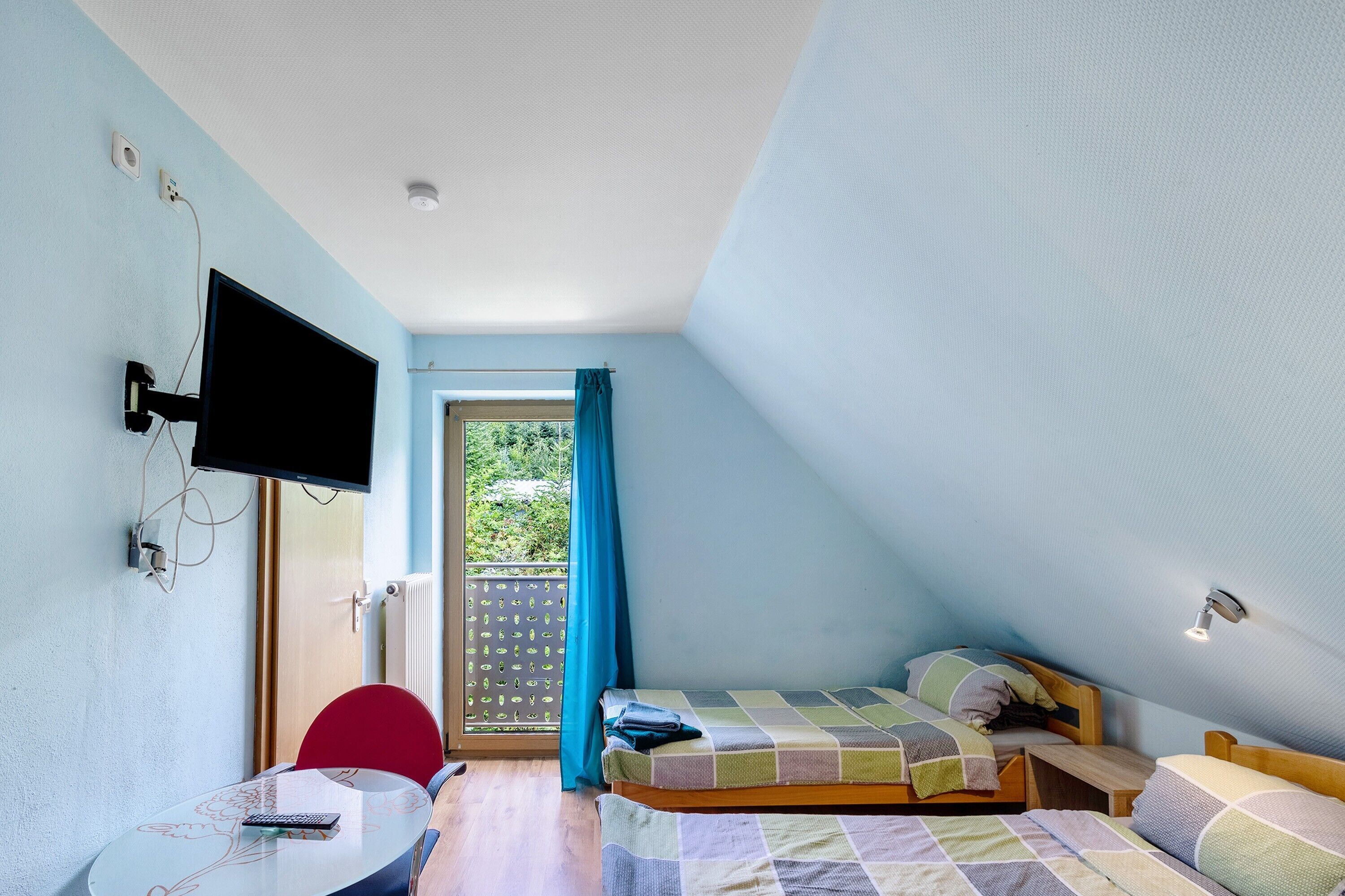 1 chambre, fer et planche à repasser, Wi-Fi gratuit, draps fournis