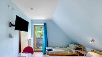 1 chambre, fer et planche Ă repasser, Wi-Fi gratuit, draps fournis