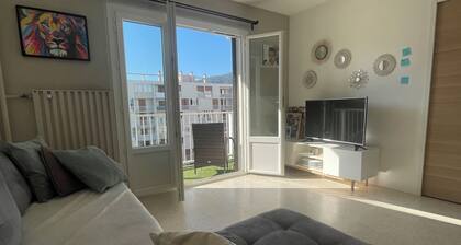 A 10mn des plages ! Appartement familial au cĆur du village de La Valette du var