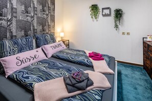 1 bedroom, free WiFi, bed sheets