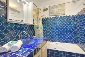 Towels - Studio Les Jardins du Pinet, Ramatuelle, France (Ramatuelle)