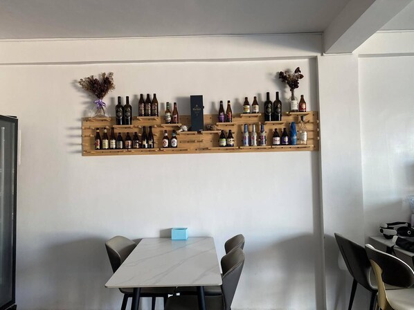 Restaurant - LUCKY TITO (Boracay Island)