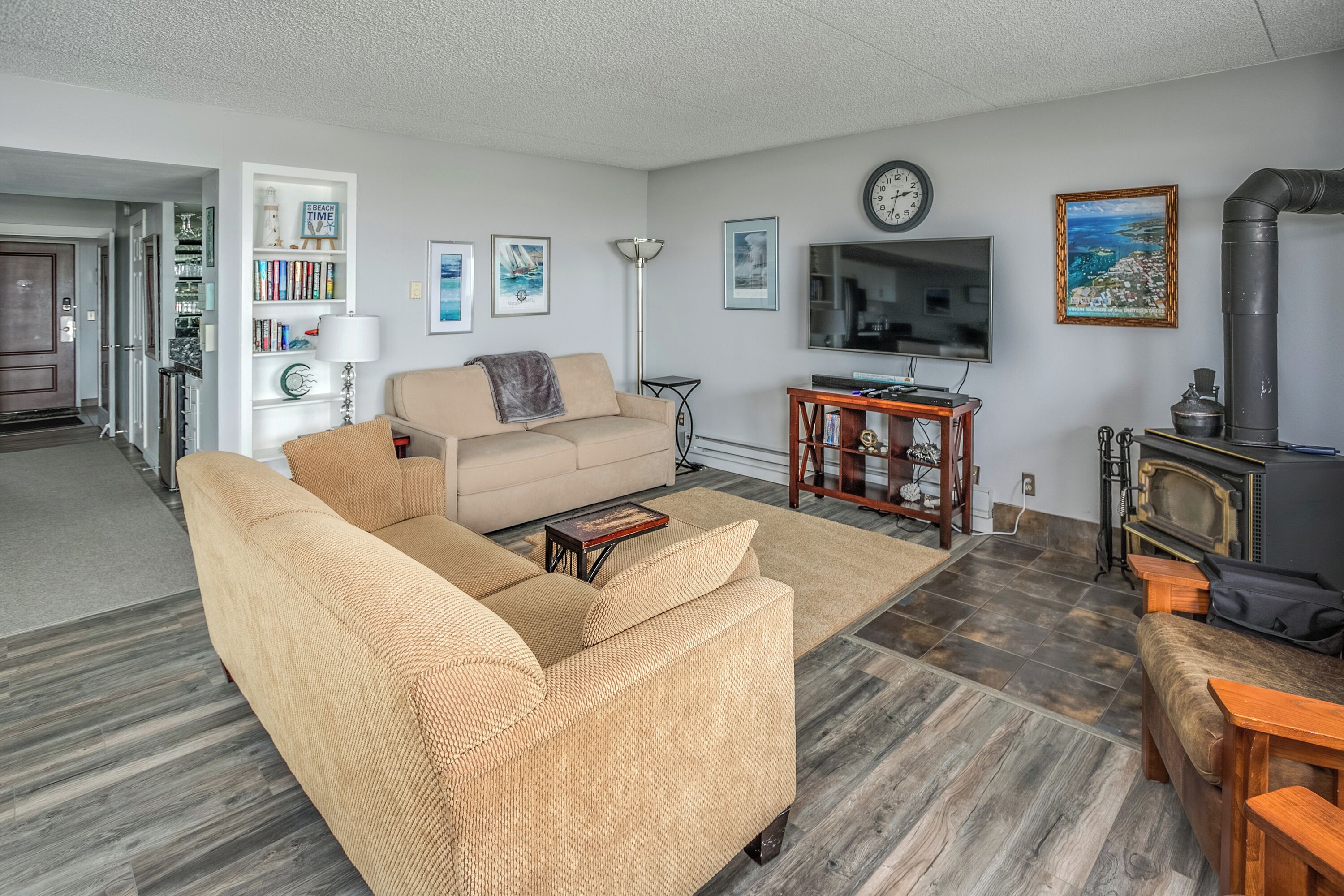 TV, fireplace, DVD player