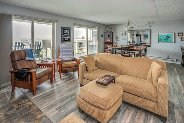 TV, fireplace, DVD player