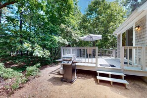 Terrace/patio - Airy home with AC, W/D, deck, & bikes- close to Nauset Light Beach & trails (Eastham)