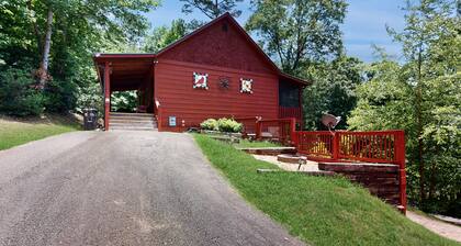 Peaceful, family-friendly retreat w/nearby forests & golf course