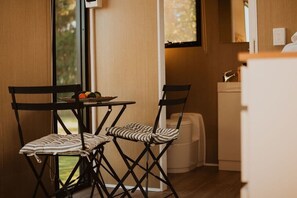 Dining - Tiny Al'Molokai by Tiny Away (Alloway)