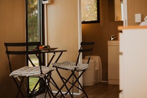 Dining - Tiny Al'Molokai by Tiny Away (Alloway)