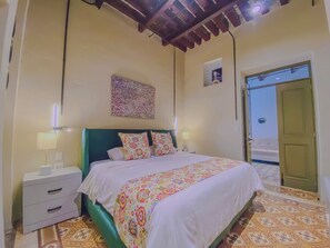 1 chambre, bureau, Wi-Fi, draps fournis