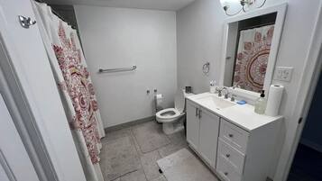 Jetted tub, hair dryer, towels, soap