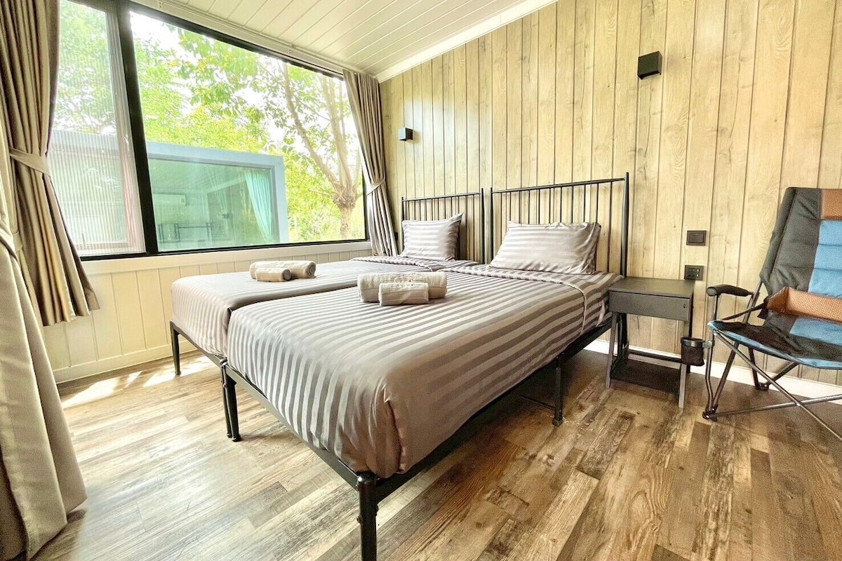 Superior Twin Room, Garden View | Blackout drapes, free WiFi