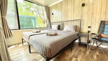 Superior-Zweibettzimmer, Gartenblick | Verdunkelungsvorhänge, kostenloses WLAN