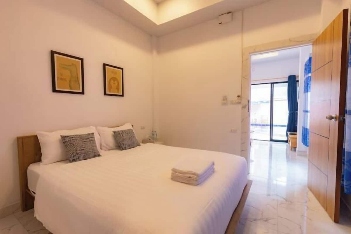 1 slaapkamer, een bureau, gratis wifi, beddengoed