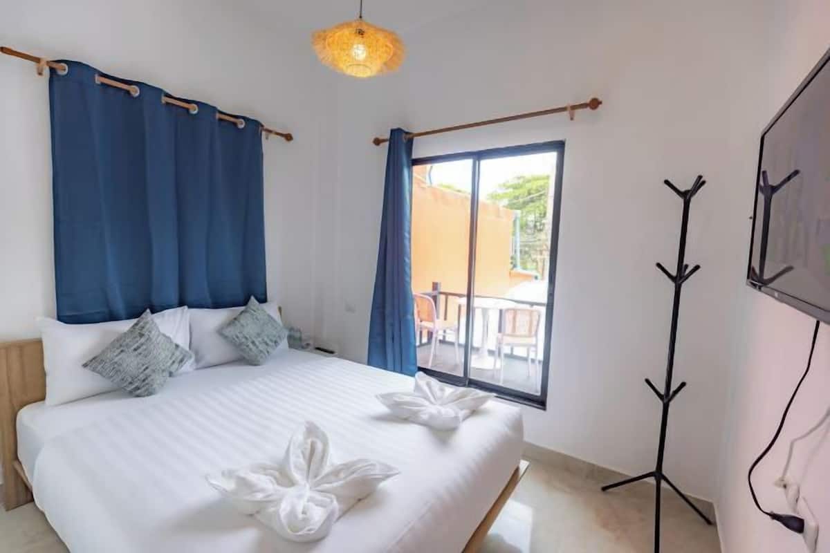 1 slaapkamer, een bureau, gratis wifi, beddengoed